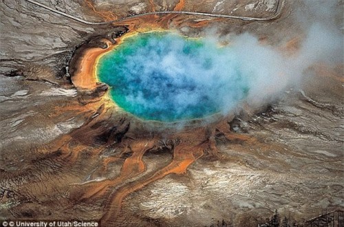 Siêu núi lửa ở Mỹ có thể bùng nổ sớm và quét sạch sự sống - 1