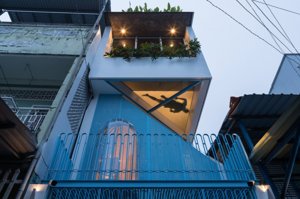 31-facade-1639895376