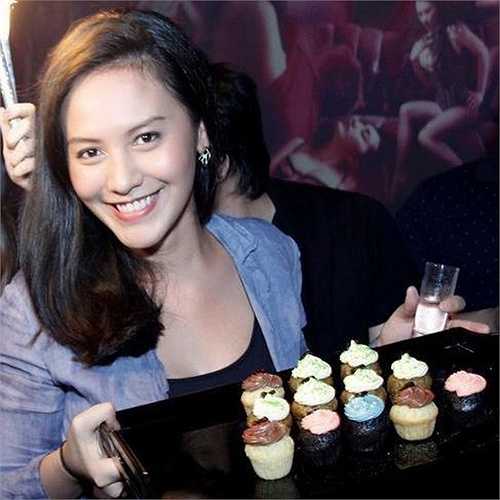 truong-hue-van-nhadautu.vn