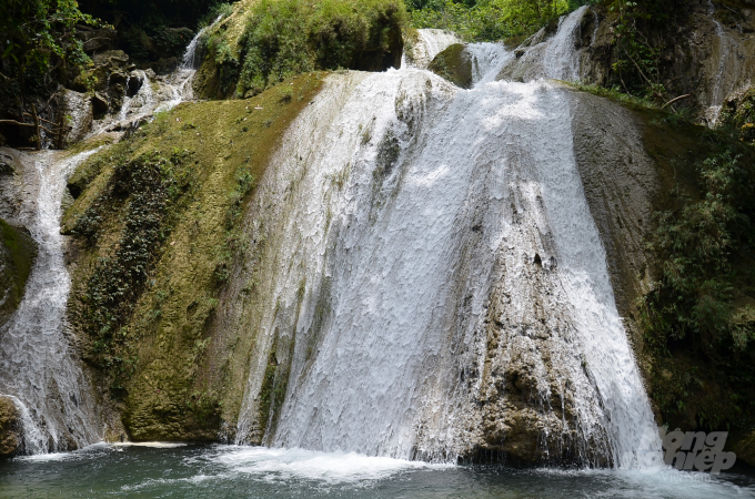 Một tầng thác bên dưới. Ảnh: Dương Đình Tường.