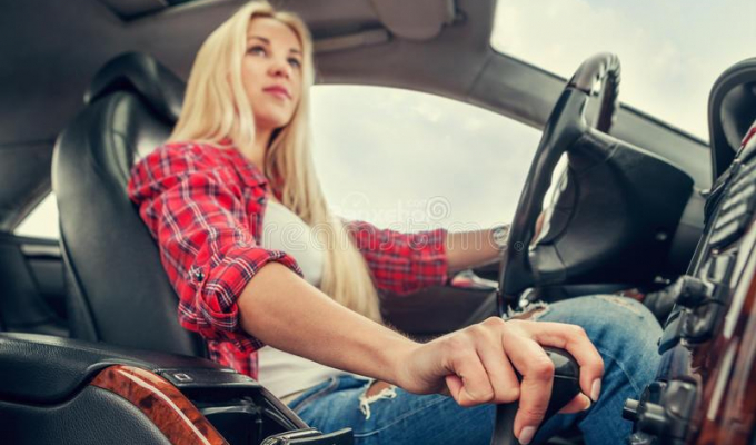 Các cách lùi xe đúng chuẩn không sợ tai nạn