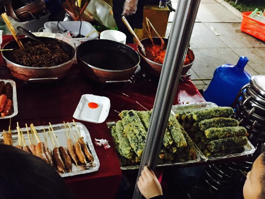 Trải nghiệm đồ ăn vặt tại lễ hội Hoa Anh đào Quảng Ninh - ảnh 10