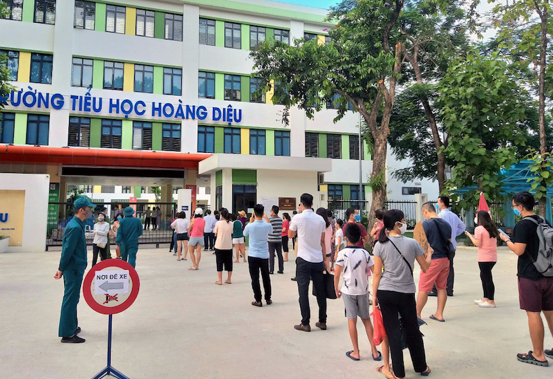 All Hanoians returning from Danang test negative for Covid-19 via screening