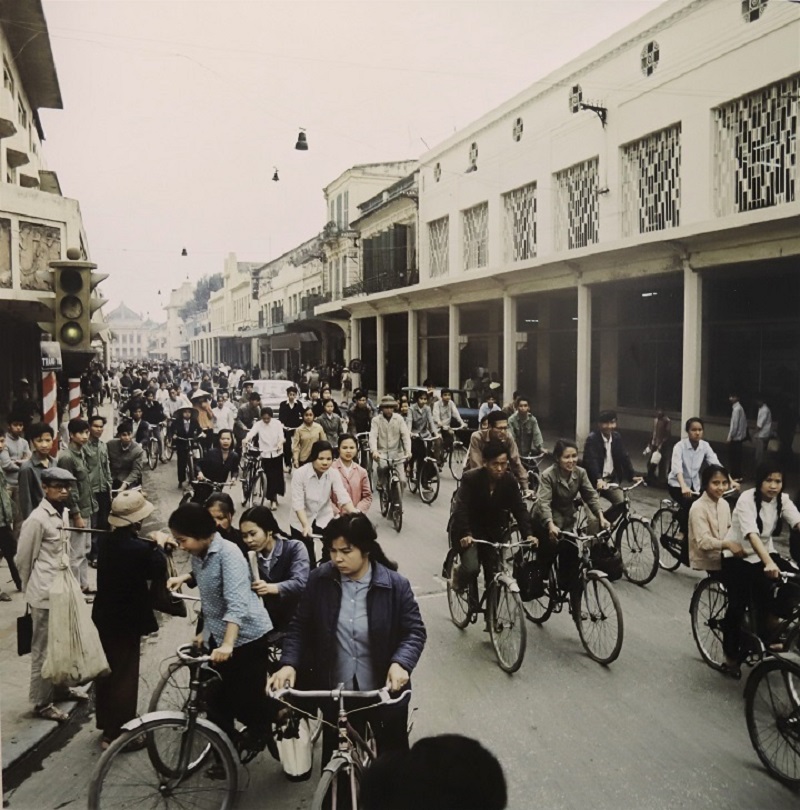 Peaceful Hanoi through the lens of Thomas Billhardt