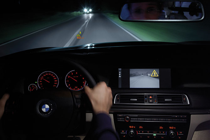 Những mẹo vặt chống buồn ngủ hiệu quả khi lái xe vào ban đêm