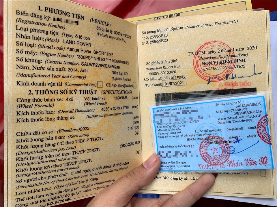 Số năm lăn bánh của xe - năm đăng ký lần đầu quyết định khá nhiều tới odo thự tế. Ảnh: Khánh Linh.