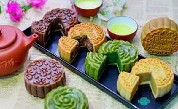 Cần mua bánh trung thu ở những cơ sở uy tín, đảm bảo an toàn thực phẩm.