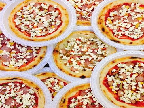 Pizza cấp đông siêu rẻ bán tràn lan trên mạng: Chất lượng ai quản?