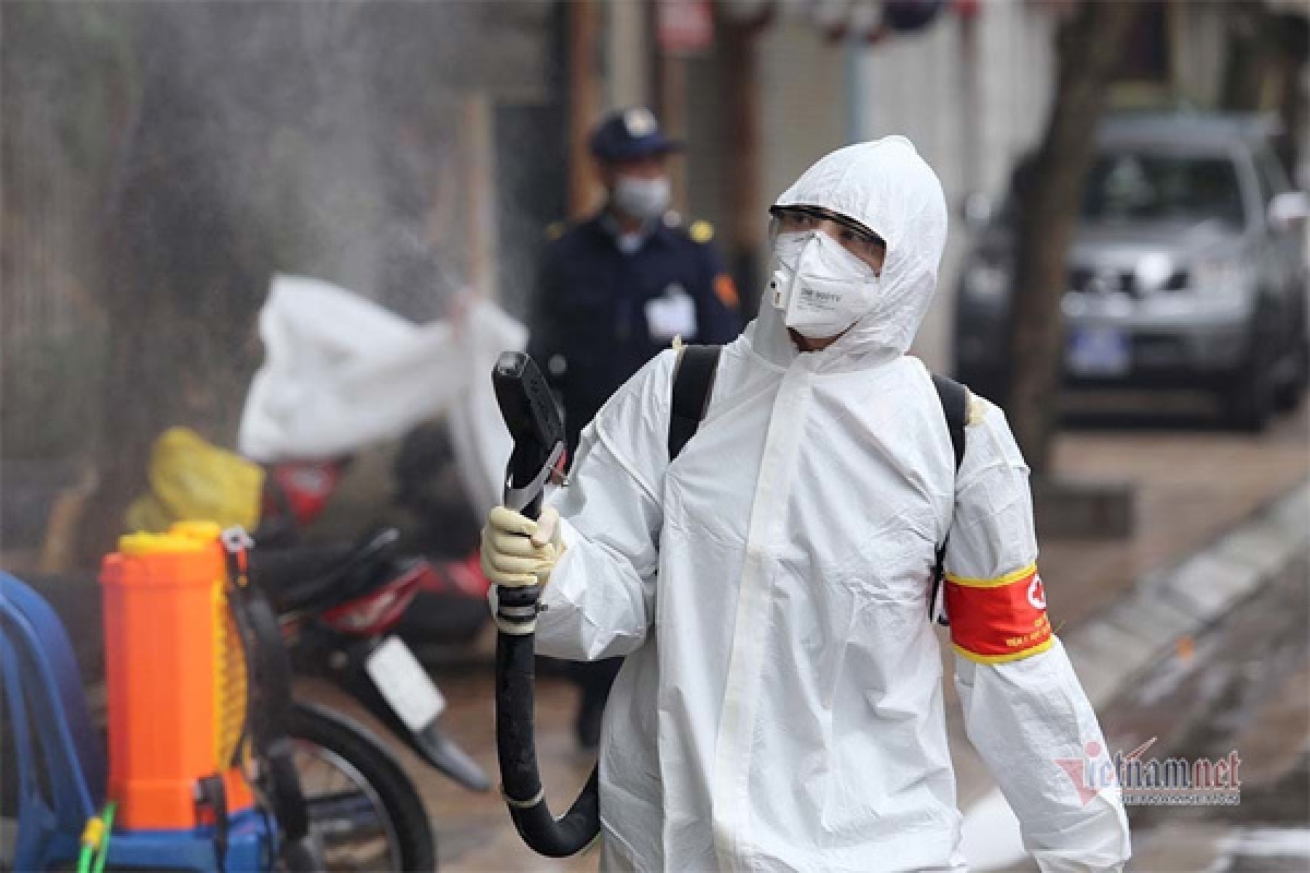 A medical worker spray disinfectants 