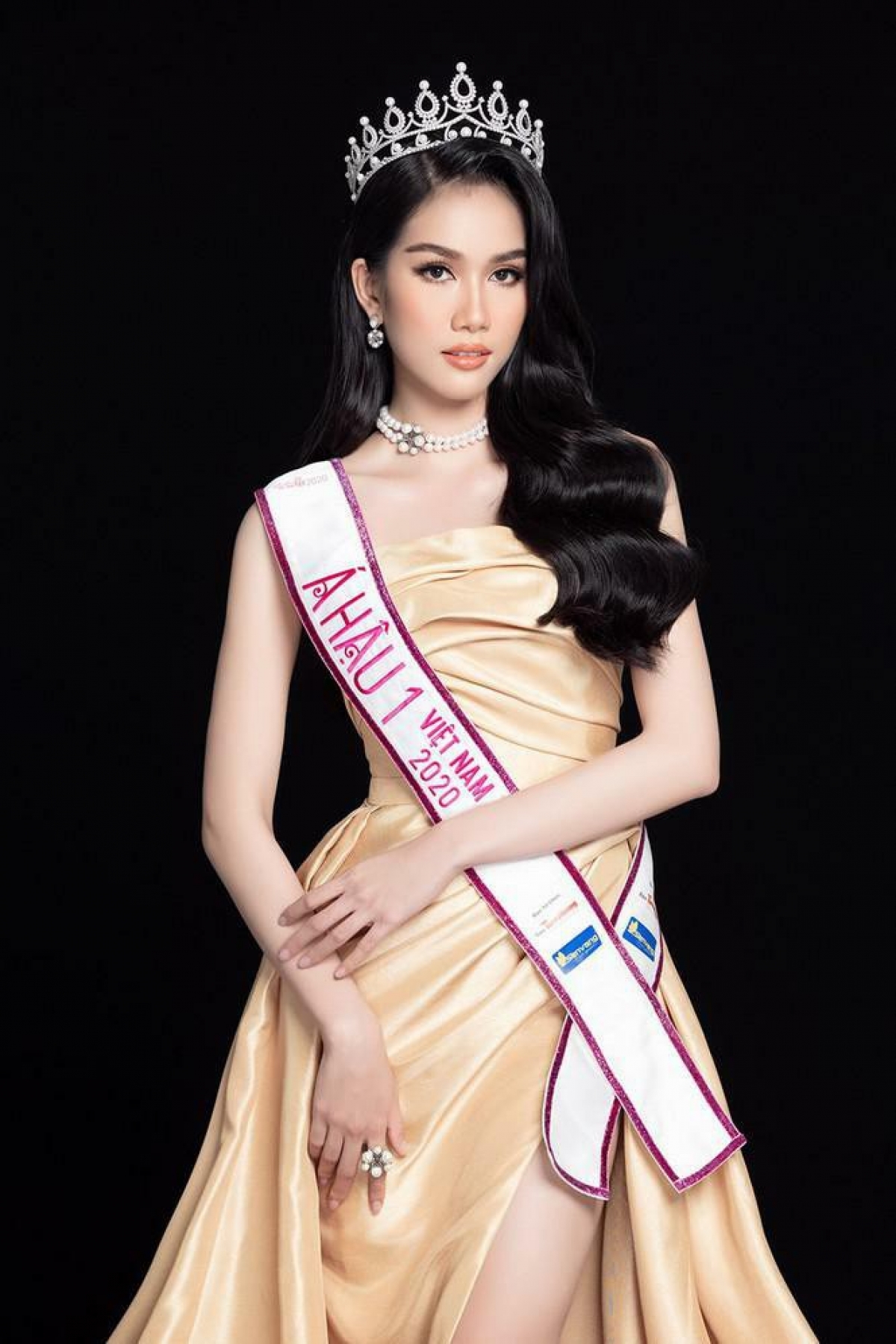  First runner-up at Miss Vietnam 2020 Phuong Anh ranks seventh in Crown Talk's list