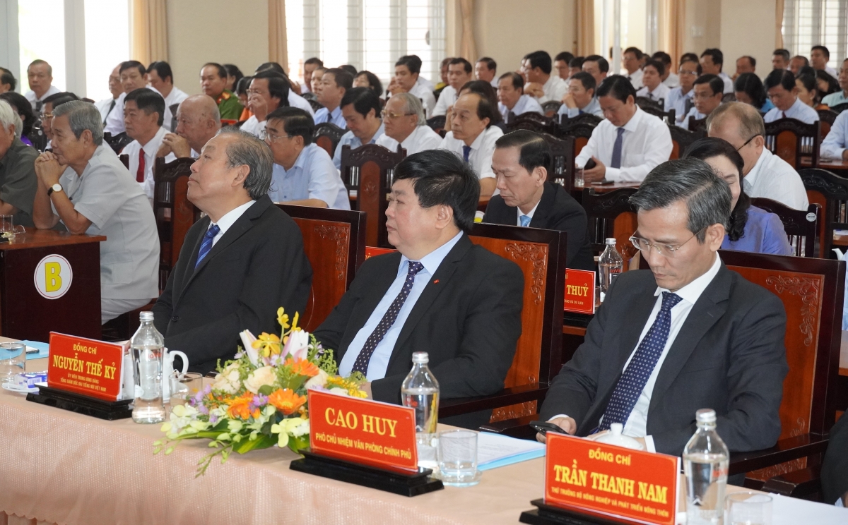 Uỷ viên TƯ Đảng - Tổng Giám đốc Đài TNVN Nguyễn Thế Kỷ đến dự buỗi lễ