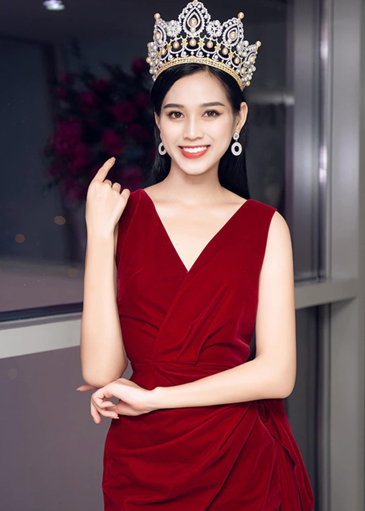 Vietnamese Beauty Queen To Vie For Miss World 21 Title In December Vietnamnet