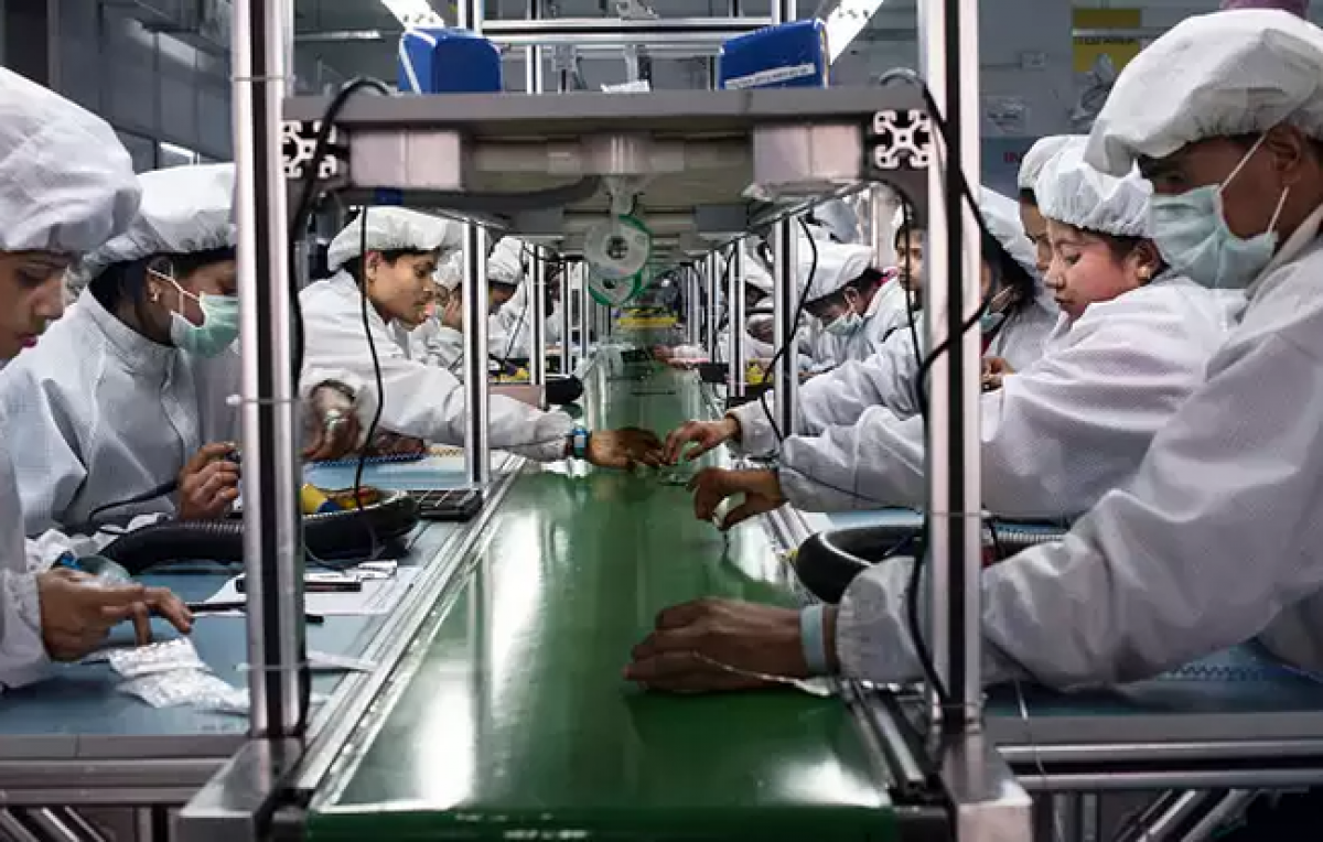 A Pegatron factory in India (Photo: ET Telecom)
