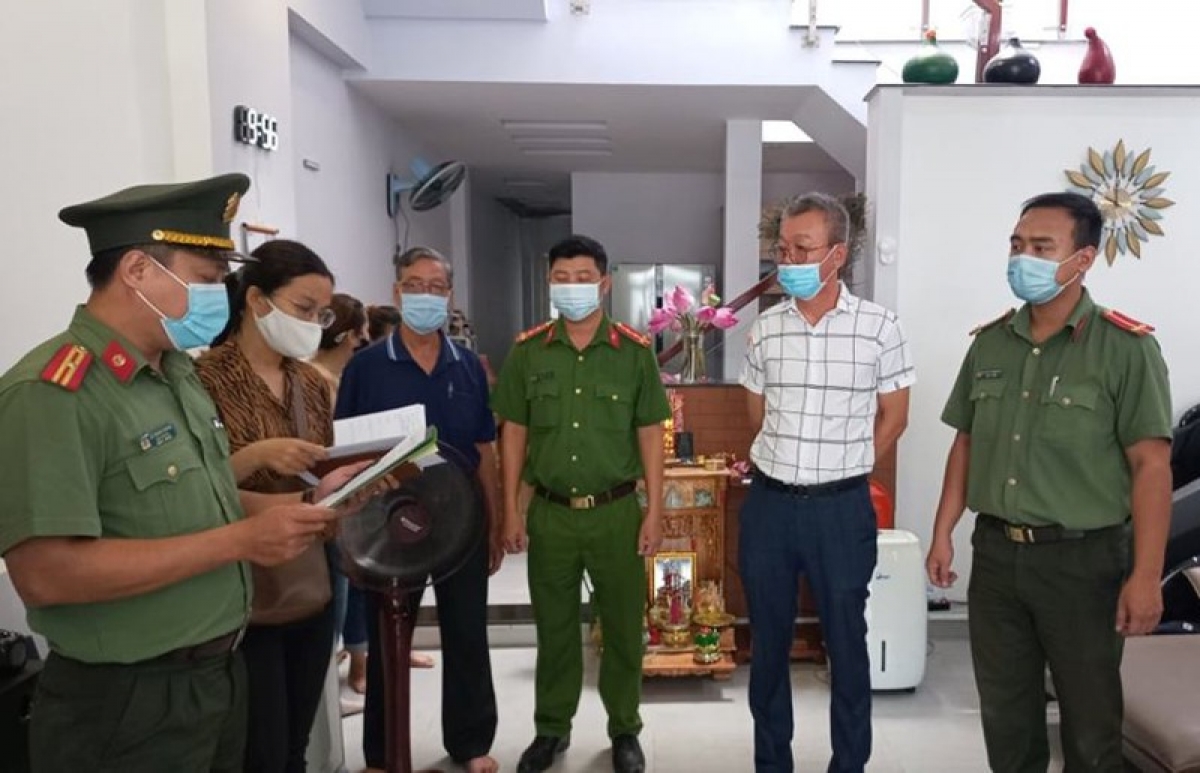 Three Koreans are arrested in Da Nang city for bringing illegal immigrants into Vietnam. (Photo: Plo.vn)