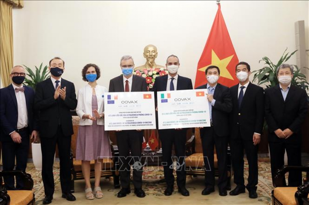 Vietnam receives 1.5 million doses of the AstraZeneca COVID-19 vaccine donated by France and Italy via the COVAX Facility