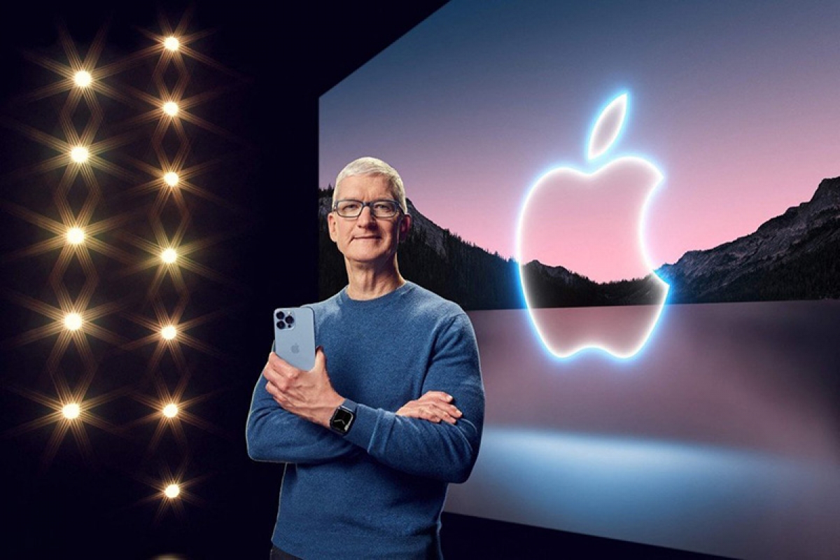 CEO Apple nói gì về việc tải ứng dụng “từ bên ngoài”?