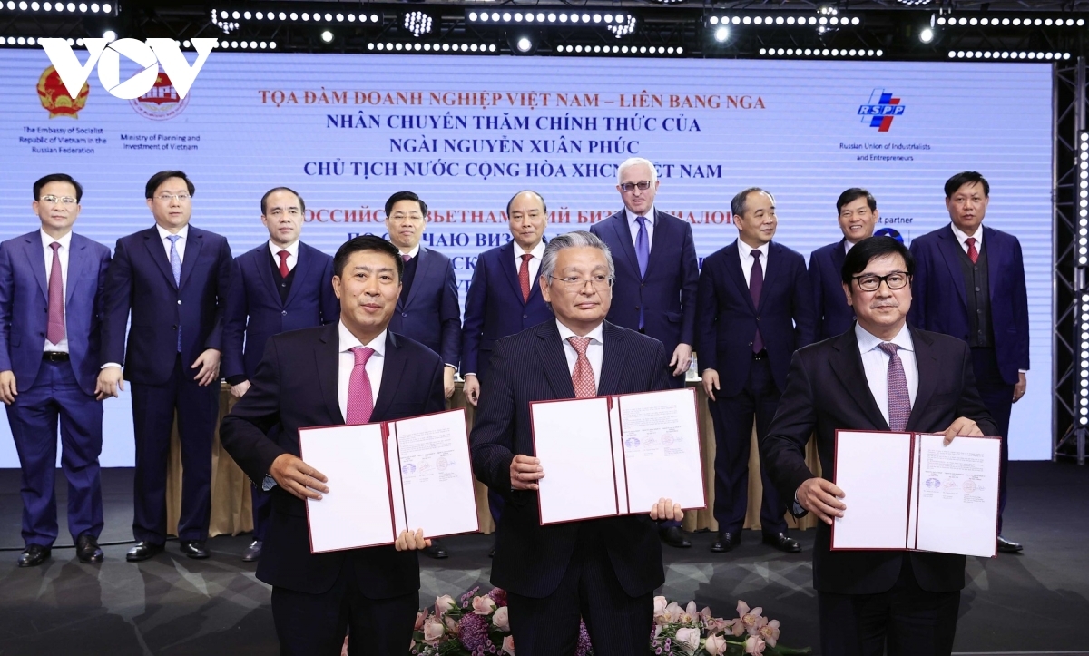 HDBank signs an agreement with the World Chess Federation and the Vietnam Chess Federation on the organisation of the HDBank international chess tournament in Vietnam,