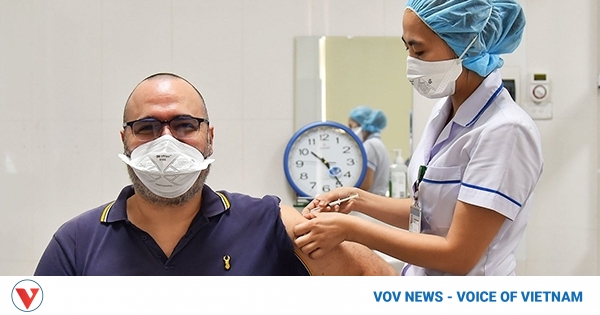 6,000 foreign experts vaccinated in Binh Duong coronavirus hotspot