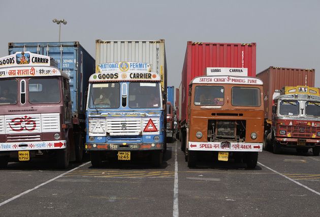 Những kiểu người ai cũng ghét khi chạy xe trên đường - ảnh 6