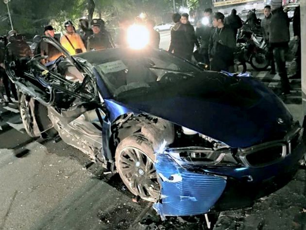Số phận của BMW i8