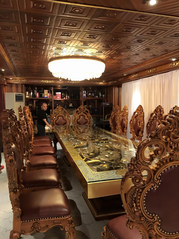 Bất động sản - Có gì bên trong lâu đài gà vàng nổi bật giữa Thủ đô của đại gia Thanh 'sắt'? (Hình 8).