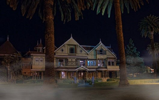 Rùng rợn căn biệt thự