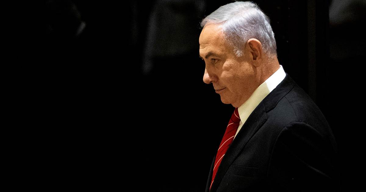 Netanyahu's pretrial corruption hearing begins as unity government talks falter