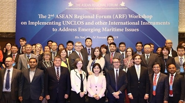 World experts voice over East Sea issues again