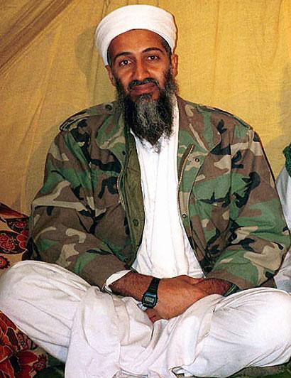 Osama Bin Laden xuất hiện với chiếc Casio như một hình ảnh quen thuộc.