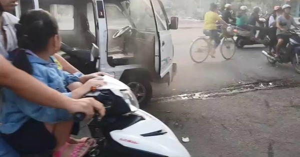 Nghe VietNamNet: Xe chở học sinh tiểu học ở Bình Dương bốc cháy, nhiều người lao vào dập lửa