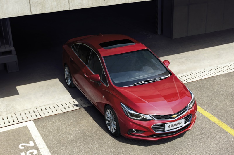 Giá mềm, Chevrolet Cruze mới hấp dẫn khách hàng trẻ tuổi - ảnh 2