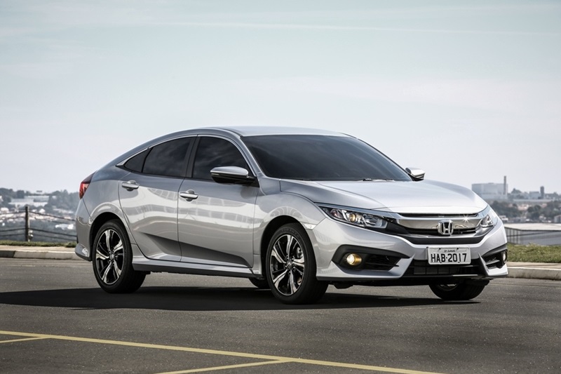 Honda Civic 2016 có giá khởi điểm gần 2 tỷ đồng tại Brazil - ảnh 1