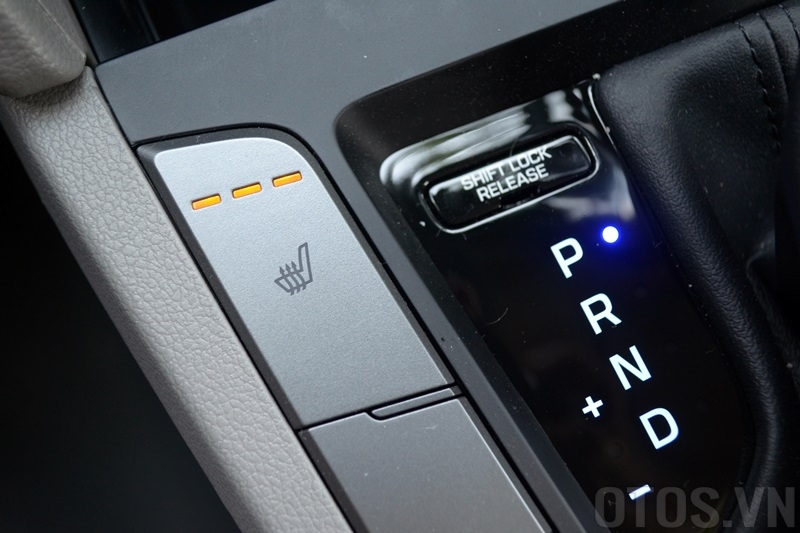 Đang lái xe gặp trâu bò, chó chạy ngang đường, tránh cách nào an toàn? - ảnh 5