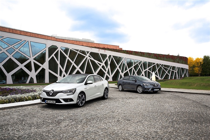Renault Megane sedan 2017 chính thức trình làng, thách đấu Mazda3 - ảnh 5