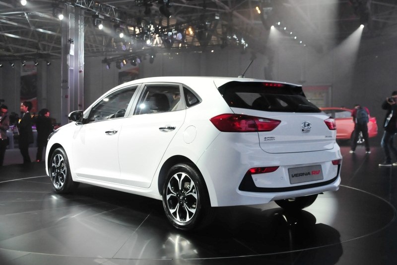 Hyundai Verna hatchback 2017 ra mắt tại Trung Quốc, có giá chỉ 240 triệu đồng - ảnh 4