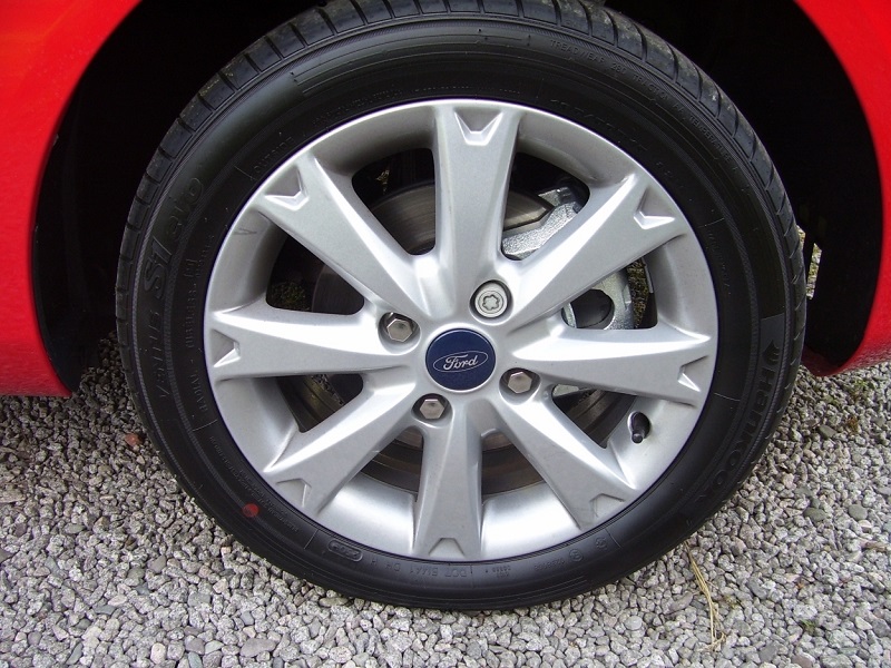 Có 2 cách phòng chống mất trộm bánh xe - ảnh 2