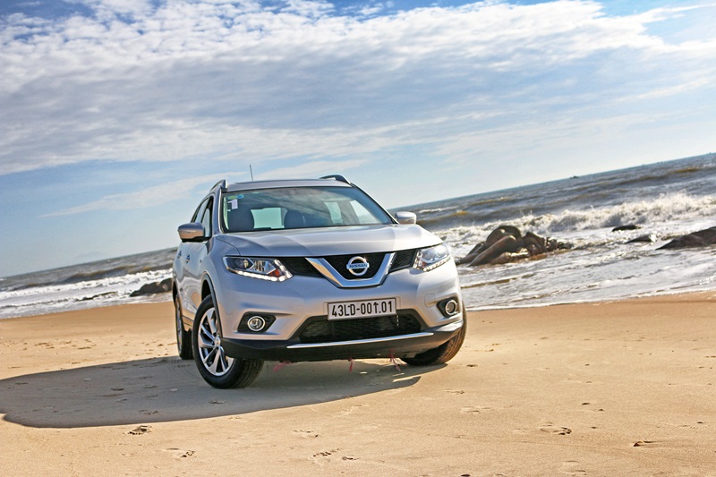 So sánh hai tân binh Nissan X-Trail và Mitsubishi Outlander - ảnh 1