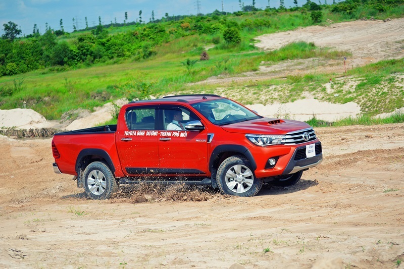 Từ 500 đến 700 triệu đồng mua được xe bán tải nào? - ảnh 5
