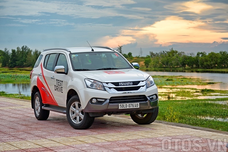 Mua xe 7 chỗ nào với 1 tỷ đồng đã tính đủ thuế phí? - ảnh 3