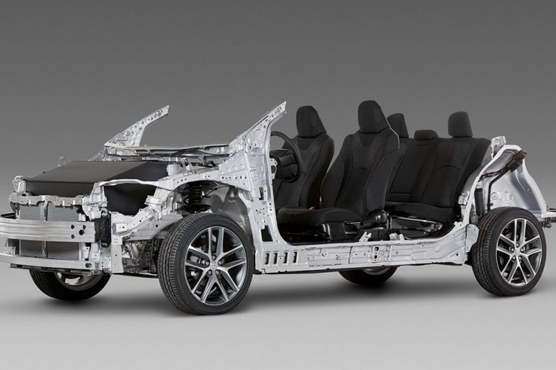 BMW sẽ trang bị động cơ cho Toyota Altis 2018? - ảnh 3