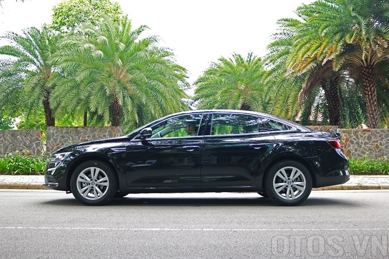 Các mẫu xe nổi bật đến tay khách Việt năm 2016 (Phần 2) - ảnh 11