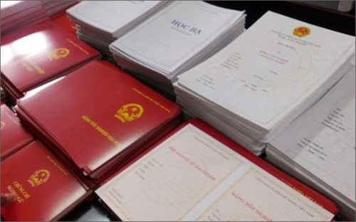 Nghe VietNamNet: Bộ GD&ĐT thay đổi đơn vị quản lý phôi bằng, chứng chỉ