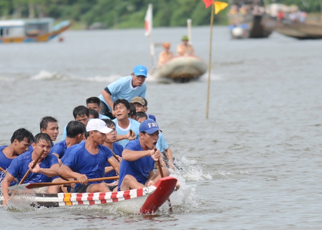 Rộn rã đua ghe mừng Quốc khánh trên sông Hương - ảnh 18
