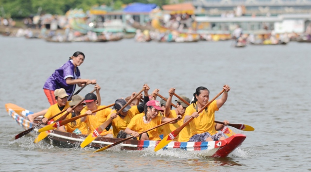 Rộn rã đua ghe mừng Quốc khánh trên sông Hương - ảnh 12