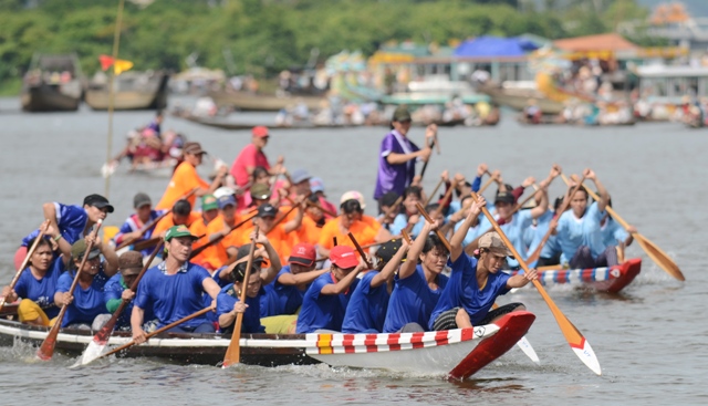 Rộn rã đua ghe mừng Quốc khánh trên sông Hương - ảnh 22