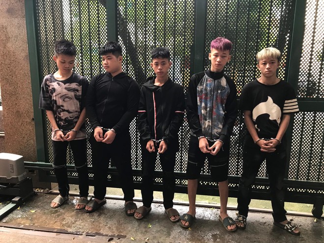 Cảnh sát Hình sự Hà Nội triệt xóa băng nhóm tội phạm tuổi thiếu niên, chuyên cướp tài sản lúc rạng sáng ảnh 1