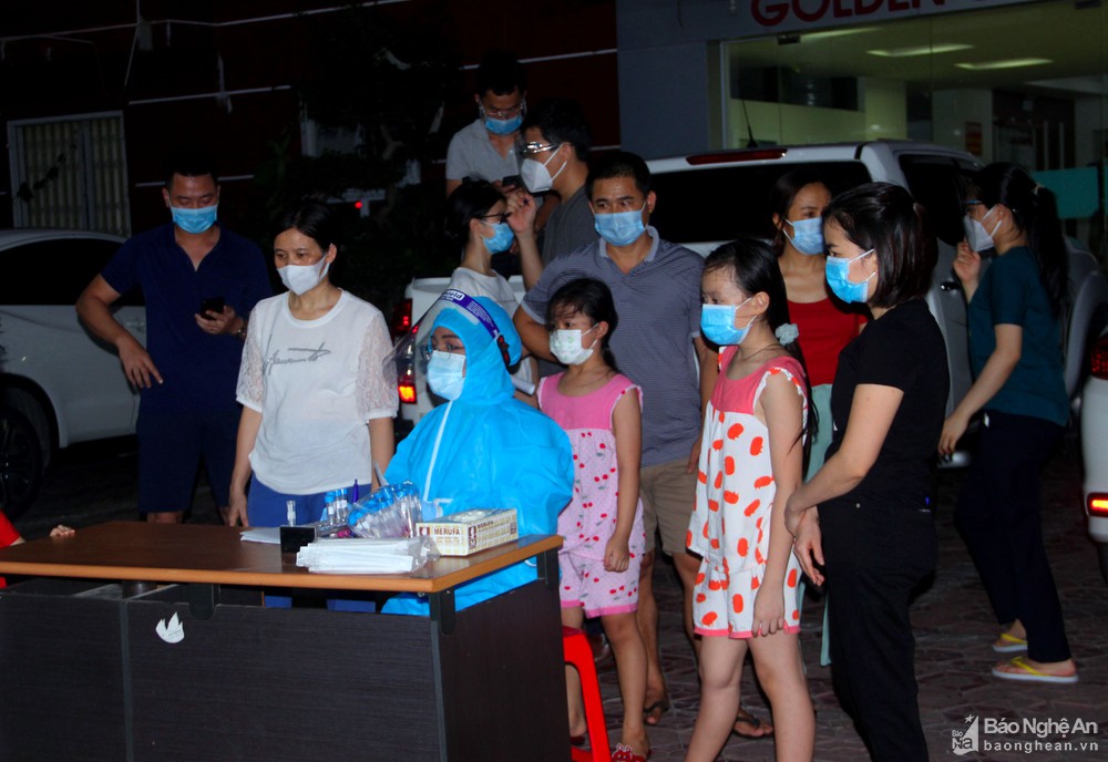 Bệnh nhân Covid-19 ở Diễn Châu có hơn 6.000 trường hợp F1