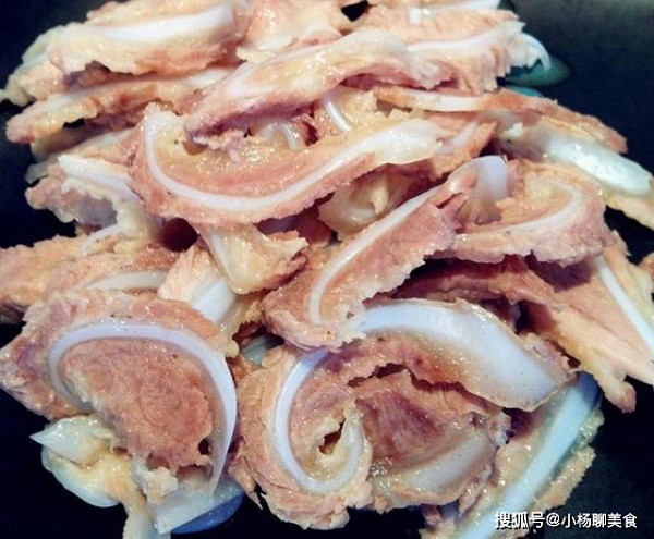 Bi mat phan thit ngon nhat tren con lon, nen mua an Tet-Hinh-8