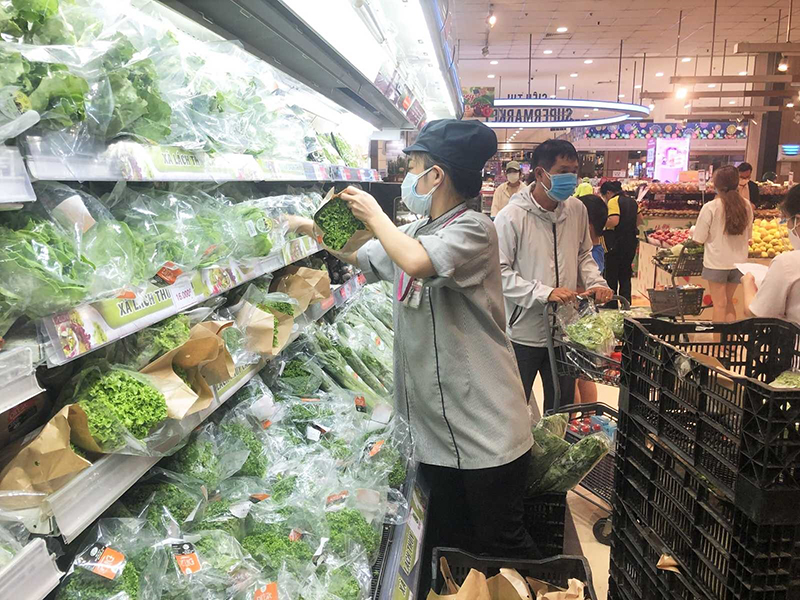 Gấp rút cung cấp rau, cá, tôm… để ổn định giá