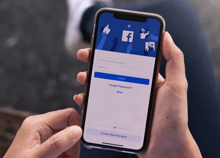 Cách tải toàn bộ hình ảnh trên Facebook về iPhone